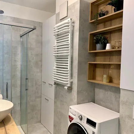 V-apart Garnizon Apartment